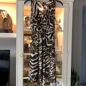 Sexy summer dress 🌺 BRAND NEW condition.